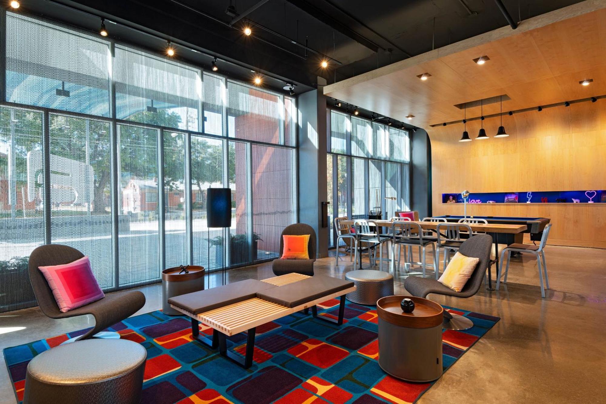 Aloft Waco Downtown Hotell Exteriör bild